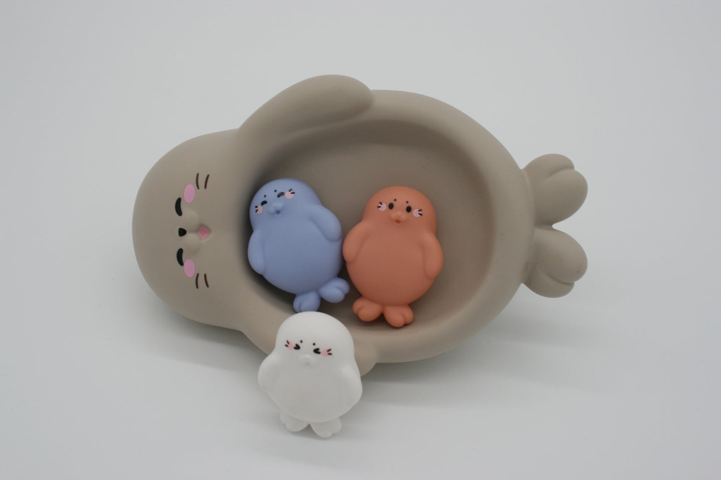 Mama Zeehond met Baby's